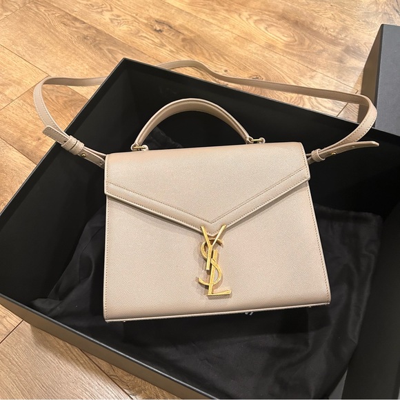* SOLD * YVES SAINT LAURENT Cassandra Medium top handle bag - Picture 11 of 17